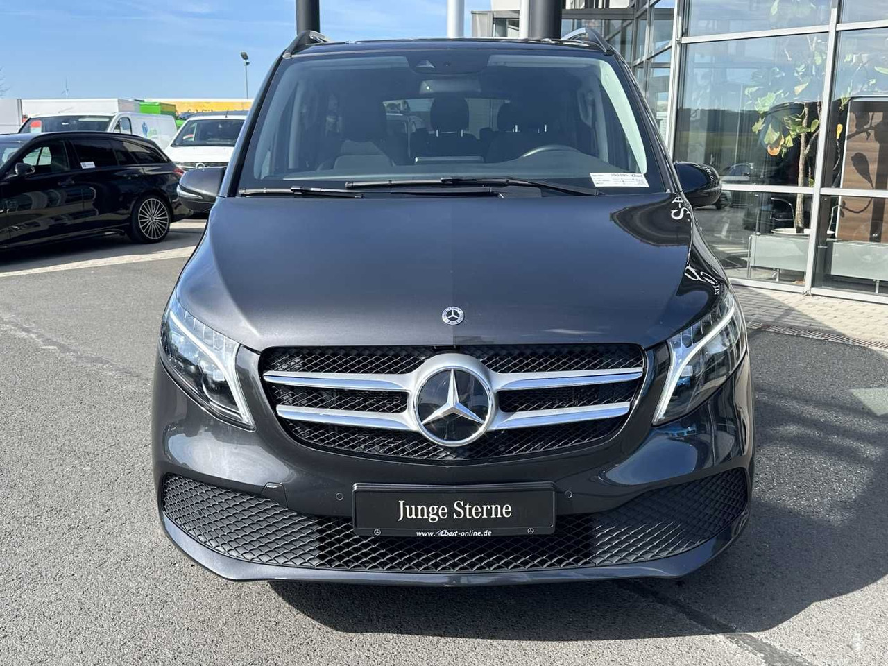 Mercedes-Benz V 300 d EDITION 4MATIC DISTRONIC AHK LED Kamera - Furgoneta de pasajeros: foto 2 Mercedes-Benz V 300 d EDITION 4MATIC DISTRONIC AHK LED Kamera - Furgoneta de pasajeros: foto 2