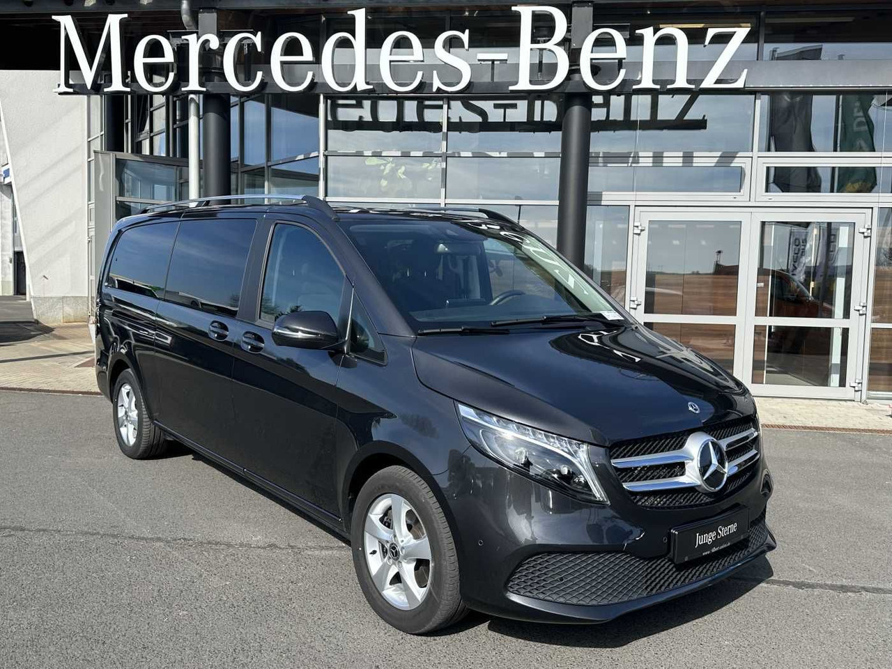 Mercedes-Benz V 300 d EDITION 4MATIC DISTRONIC AHK LED Kamera - Furgoneta de pasajeros: foto 1 Mercedes-Benz V 300 d EDITION 4MATIC DISTRONIC AHK LED Kamera - Furgoneta de pasajeros: foto 1