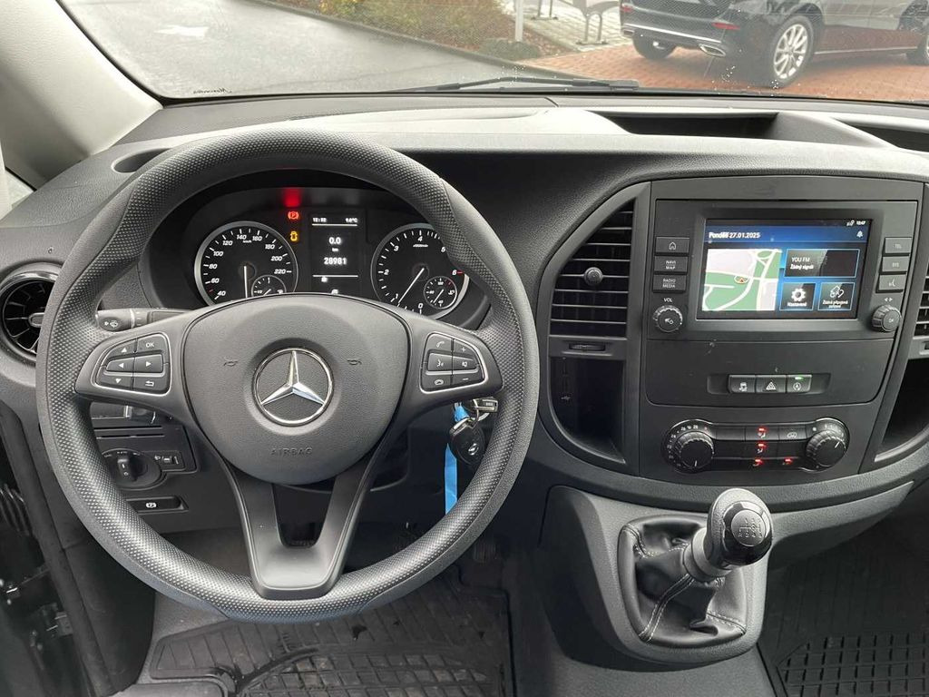 Foto del interior 1: Furgón Mercedes-Benz Vito 114 CDI 3200 Klima Kamera AHK Navi Tempomat Mercedes-Benz Vito 114 CDI 3200 Klima Kamera AHK Navi Tempomat