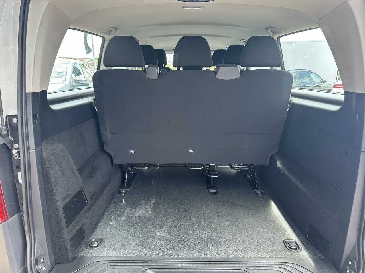 Furgoneta de pasajeros Mercedes-Benz Vito 114 CDI Tourer 9G Klima Audio40 Extralang: foto 6