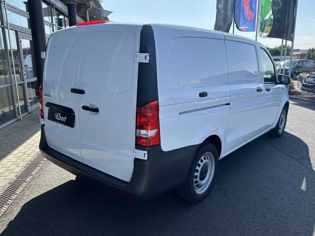 Mercedes-Benz eVito 112 Klima Kamera Navi SHZ Tempomat - Furgoneta pequeña, Furgoneta eléctrica: foto 4 Mercedes-Benz eVito 112 Klima Kamera Navi SHZ Tempomat - Furgoneta pequeña, Furgoneta eléctrica: foto 4