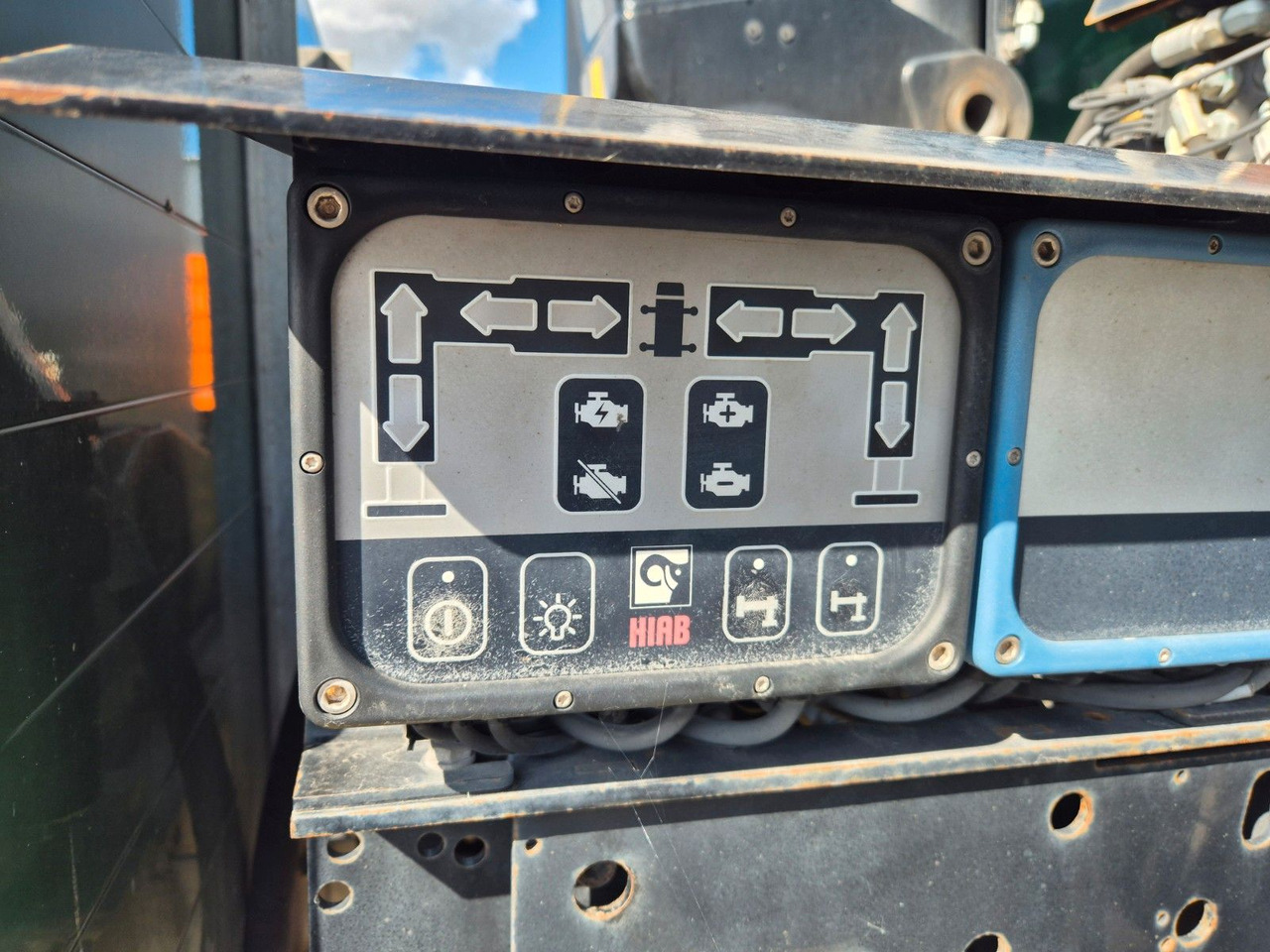 Arrendamiento de  MAN TGS 26.420 6x2-4 LL Hiab 177K PRO 2 Stück MAN TGS 26.420 6x2-4 LL Hiab 177K PRO 2 Stück: foto 13 Arrendamiento de  MAN TGS 26.420 6x2-4 LL Hiab 177K PRO 2 Stück MAN TGS 26.420 6x2-4 LL Hiab 177K PRO 2 Stück: foto 13