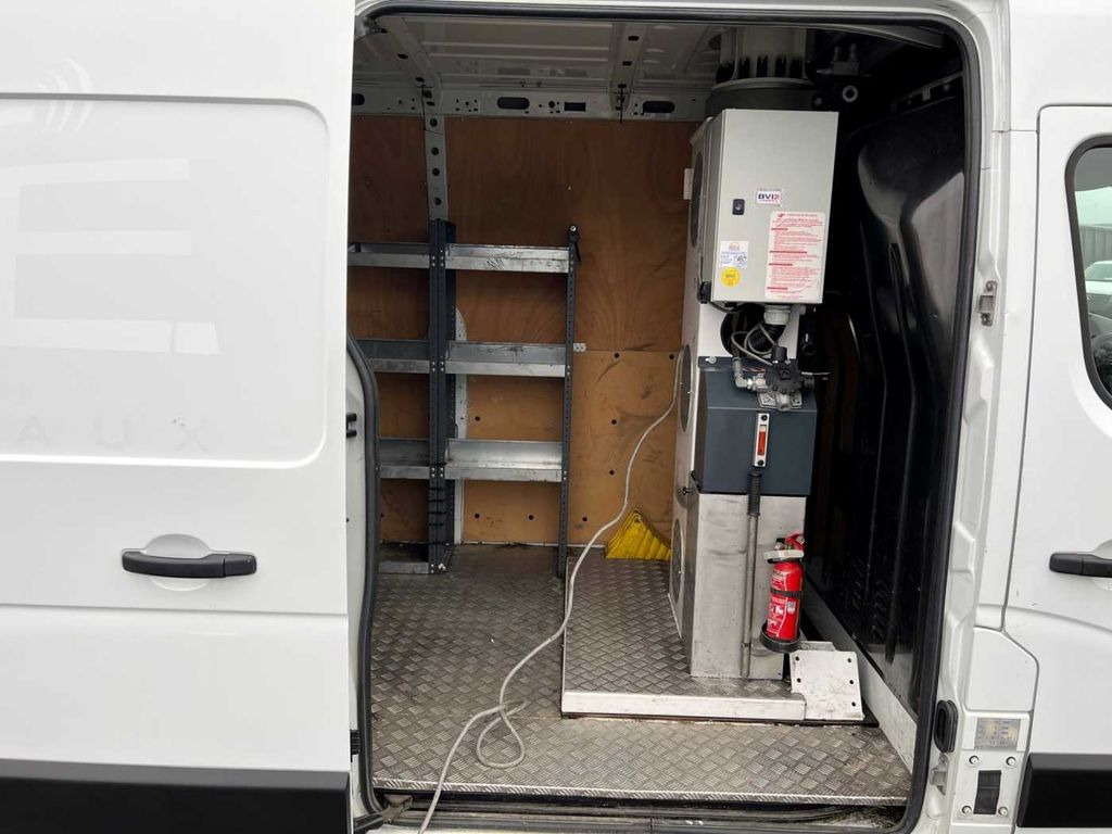 Arrendamiento de Renault Master 2.3 dCi / France Elevateur 121FCC, 12m  Renault Master 2.3 dCi / France Elevateur 121FCC, 12m: foto 10