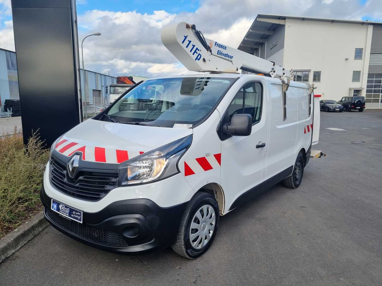 Renault Trafic dCi 120 L1H1 / France Elavateur 10,6m - Camión con plataforma elevadora: foto 3 Renault Trafic dCi 120 L1H1 / France Elavateur 10,6m - Camión con plataforma elevadora: foto 3