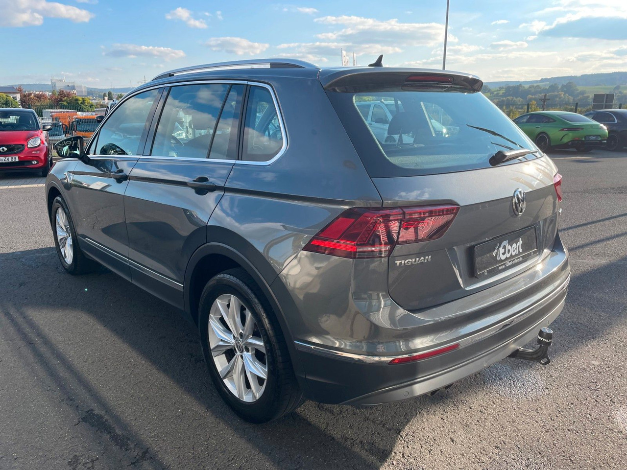 Volkswagen Tiguan 2.0 TSI Highline 4M AHK+LED+DAB+ACC+PDC - SUV/ Todoterreno: foto 3 Volkswagen Tiguan 2.0 TSI Highline 4M AHK+LED+DAB+ACC+PDC - SUV/ Todoterreno: foto 3