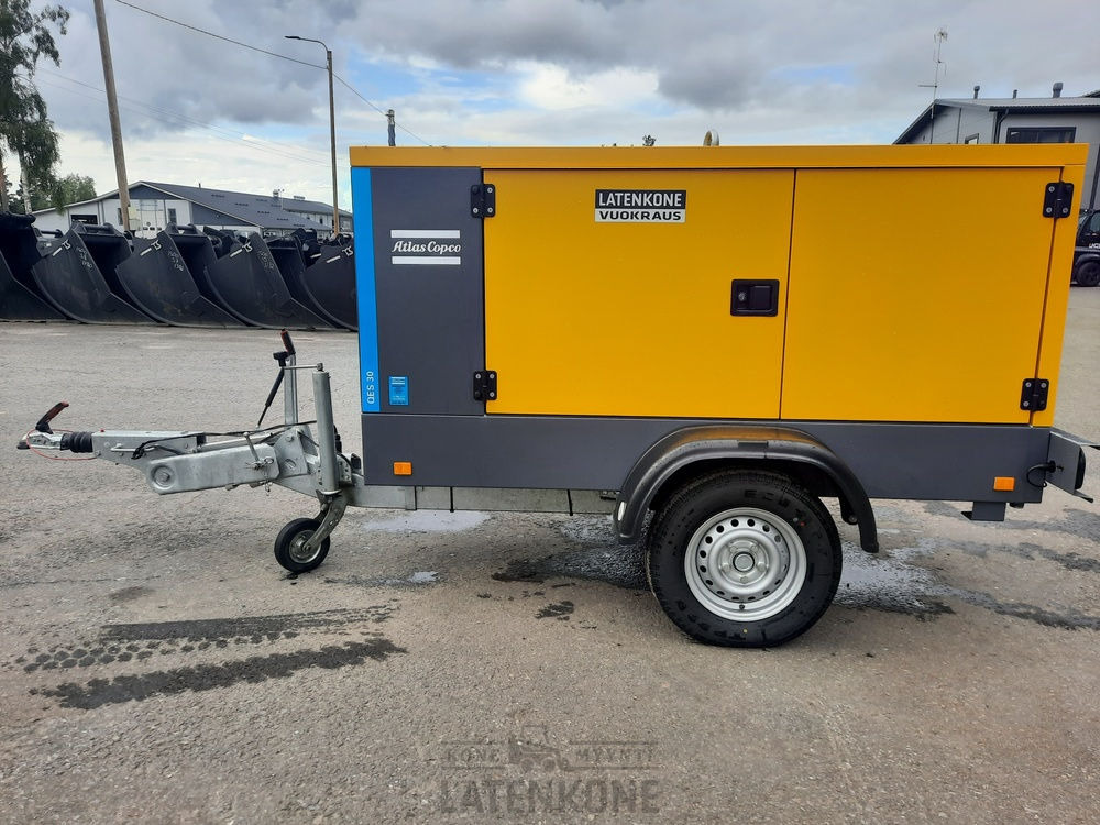 Atlas Copco QES 30 50 Hz Generaattori vetovarustuksella ID 4349 - Generador industriale: foto 5 Atlas Copco QES 30 50 Hz Generaattori vetovarustuksella ID 4349 - Generador industriale: foto 5