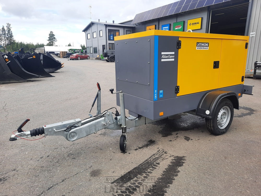 Atlas Copco QES 30 50 Hz Generaattori vetovarustuksella ID 4349 - Generador industriale: foto 4 Atlas Copco QES 30 50 Hz Generaattori vetovarustuksella ID 4349 - Generador industriale: foto 4