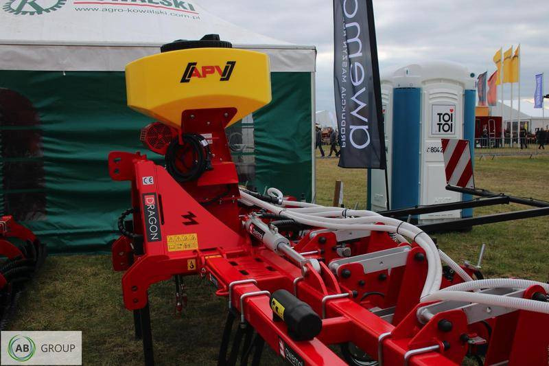 Awemak DRAGON TP 9 hydraulic folding inter-row cultivator - Combinado de siembra: foto 5 Awemak DRAGON TP 9 hydraulic folding inter-row cultivator - Combinado de siembra: foto 5
