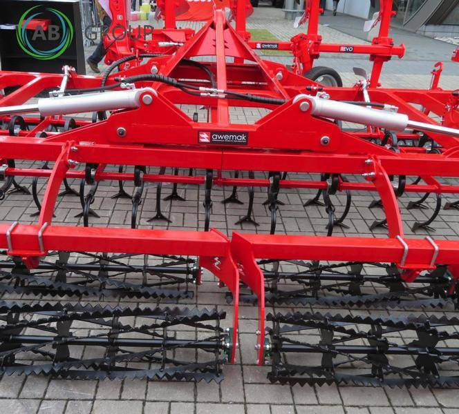Awemak heavy soil tillage cultivator with hydraulic folding PUMA, 5 m - Cultivador: foto 4 Awemak heavy soil tillage cultivator with hydraulic folding PUMA, 5 m - Cultivador: foto 4