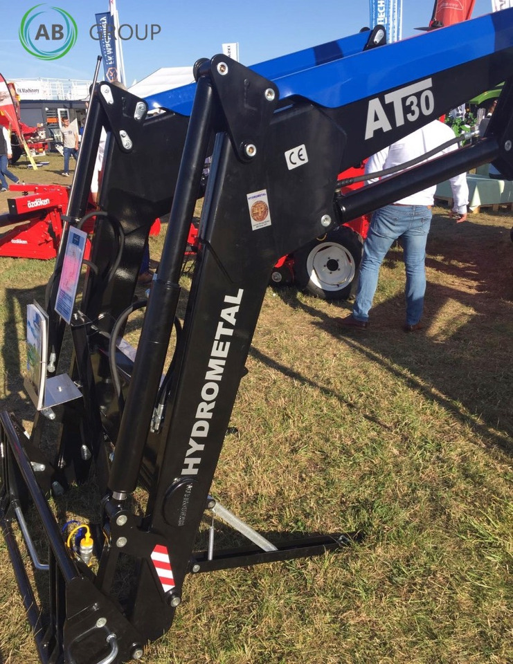 Hydrometal front loader AT-30 - Cargador frontal para tractor: foto 1 Hydrometal front loader AT-30 - Cargador frontal para tractor: foto 1