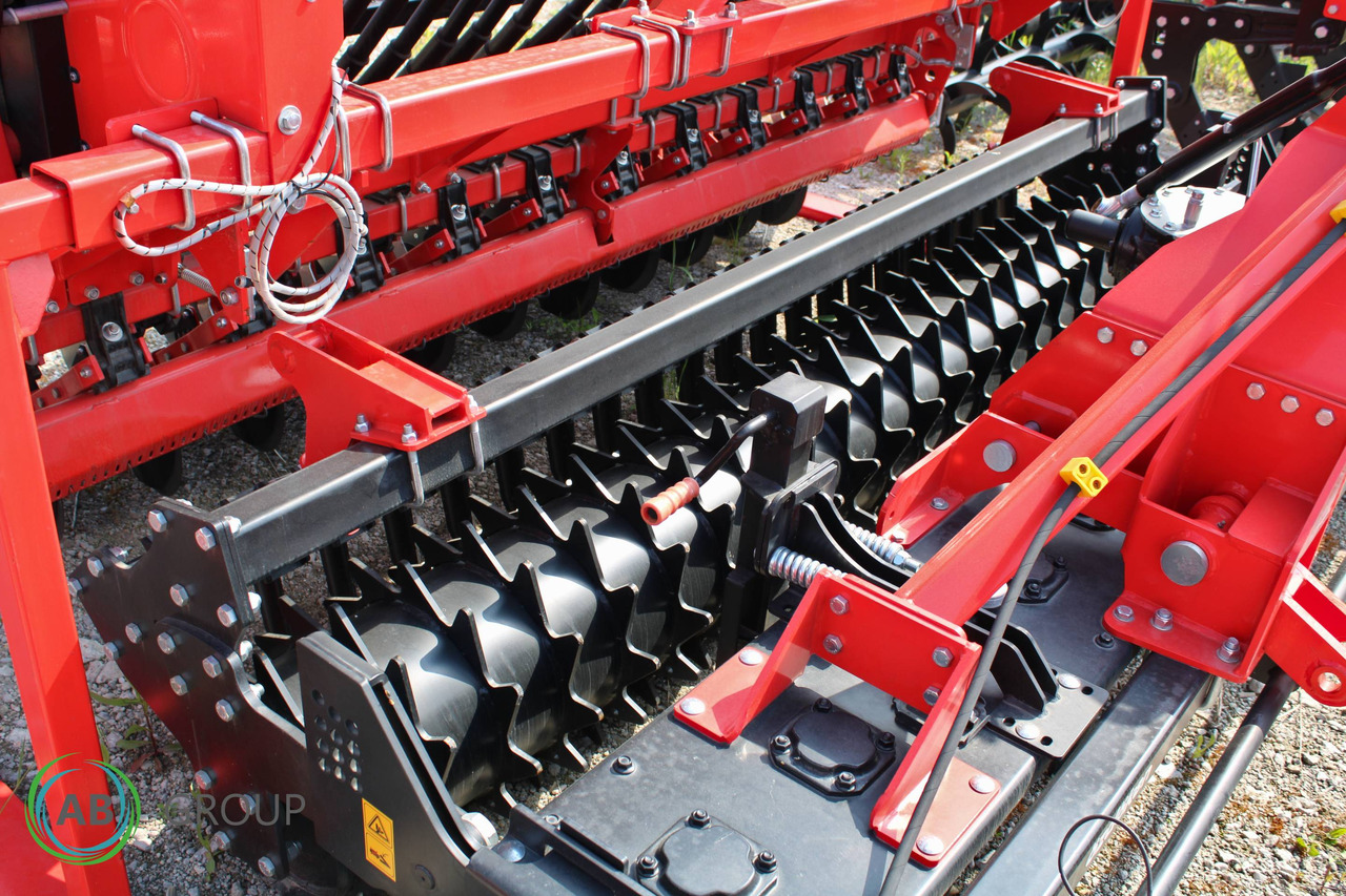 Ozdoken Ongun S300 power harrow - Combinado de siembra: foto 3 Ozdoken Ongun S300 power harrow - Combinado de siembra: foto 3