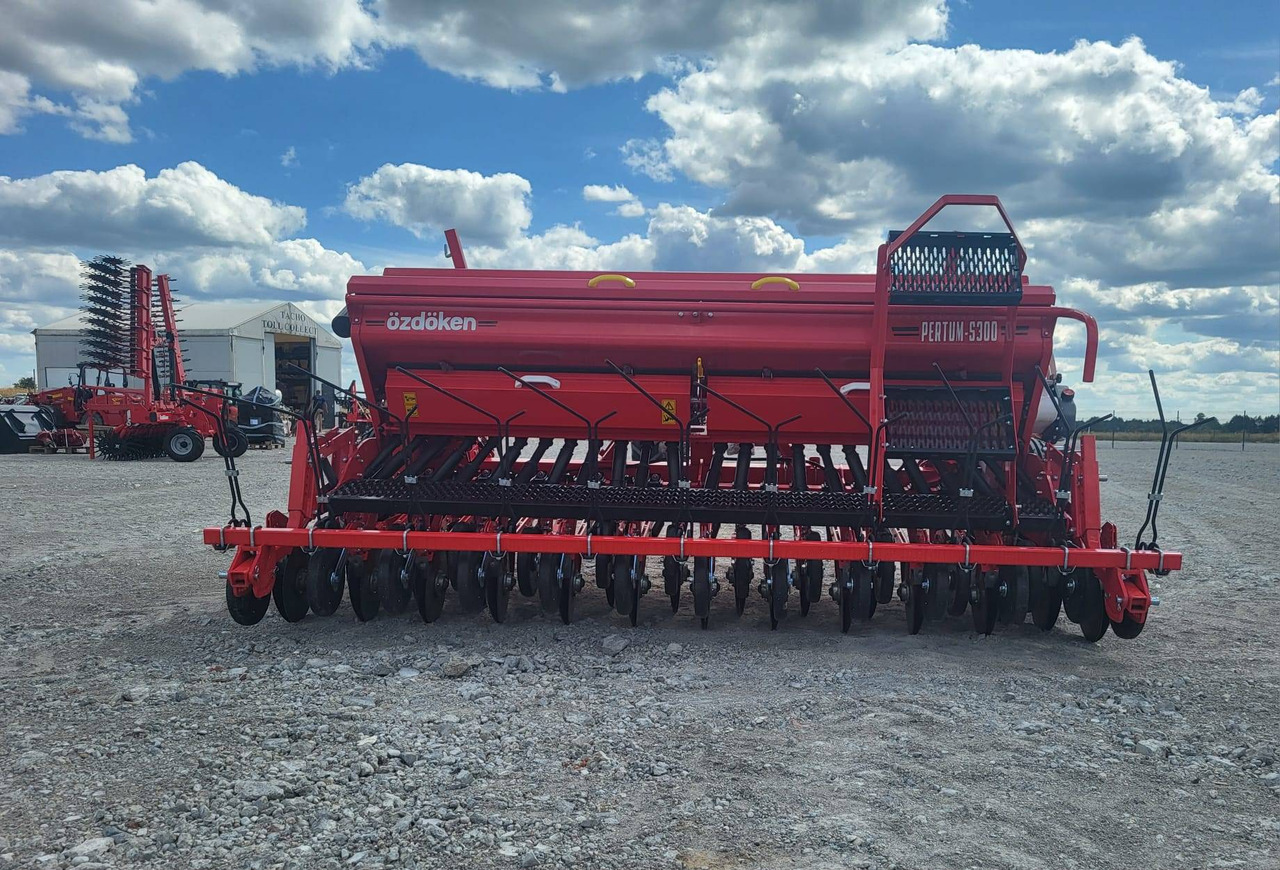 Ozdoken mechanical seed drill Pertum-S 300 - double-disc - on stock - Sembradora: foto 5 Ozdoken mechanical seed drill Pertum-S 300 - double-disc - on stock - Sembradora: foto 5