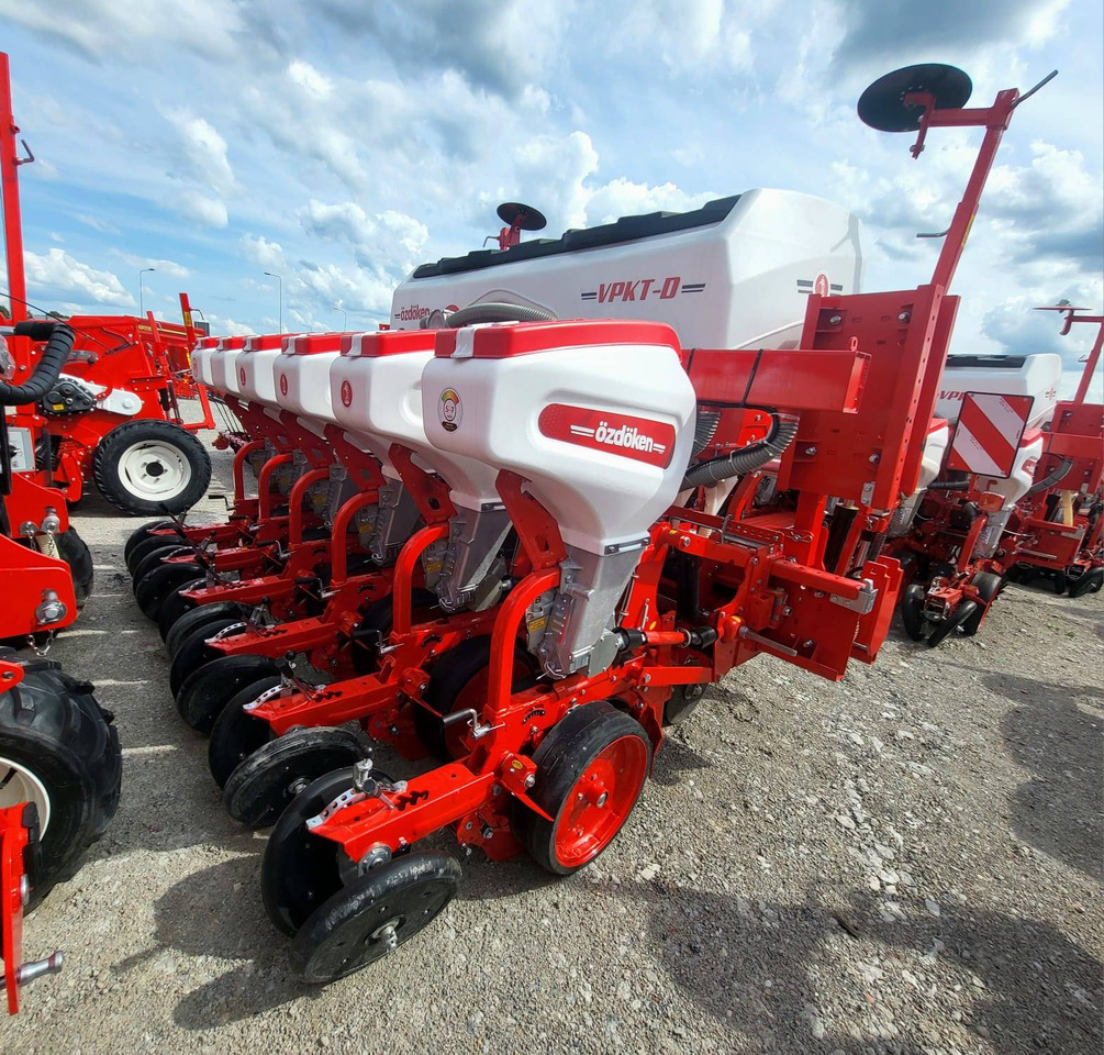 Sembradora de precisión Ozdoken six-row pneumatic precision seeder, VPKT-DG6, PVC fertiliser tank - on stock: foto 6 Sembradora de precisión Ozdoken six-row pneumatic precision seeder, VPKT-DG6, PVC fertiliser tank - on stock: foto 6