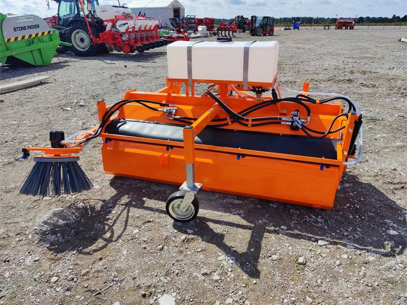 Barredora vial Pom Augustów 2m Zamiatarka Typ T801/2 - dos†ępna od rę: foto 1