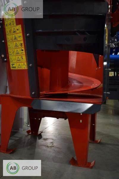 Maquinaria ganadera Wóz paszowy 1,5m3 serii ECO: foto 1