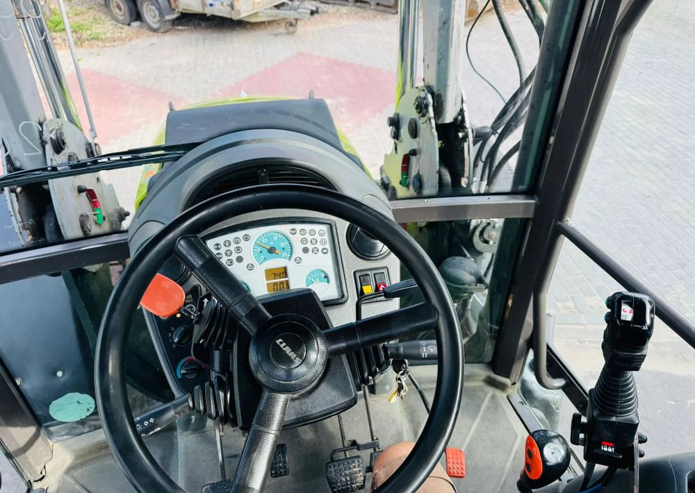 Tractor Claas Celtis 446 RX: foto 13 Tractor Claas Celtis 446 RX: foto 13