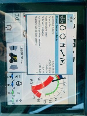 Claas XERION 3800 - Tractor: foto 4 Claas XERION 3800 - Tractor: foto 4