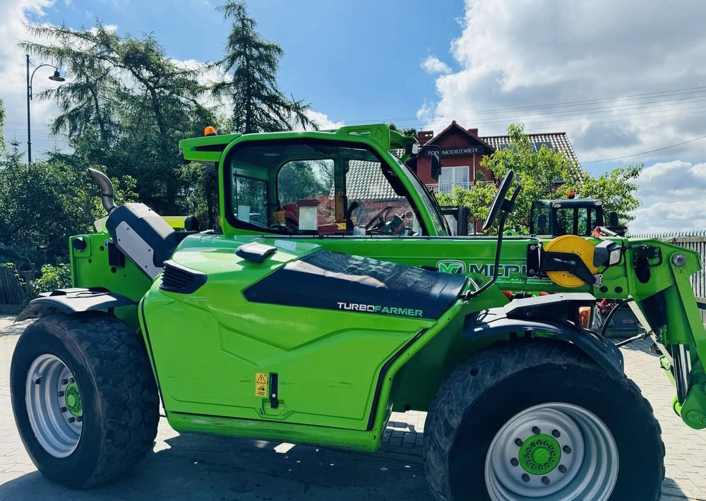 Merlo TF42.7 CS - Manipulador telescópico: foto 1 Merlo TF42.7 CS - Manipulador telescópico: foto 1