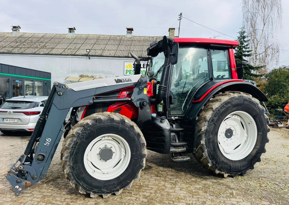 Valtra N123 HiTech - Tractor: foto 4 Valtra N123 HiTech - Tractor: foto 4