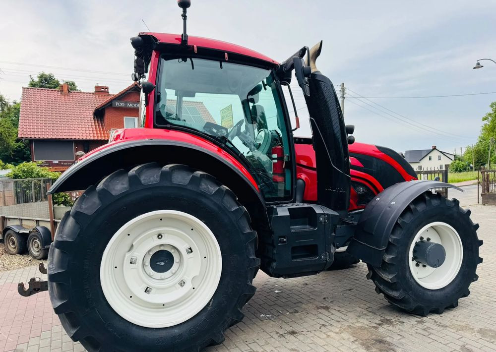 Valtra T154 - Tractor: foto 3 Valtra T154 - Tractor: foto 3