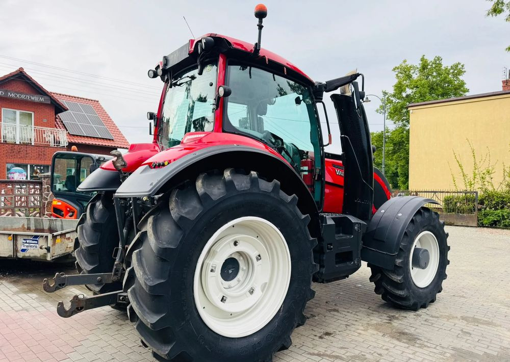Valtra T154 - Tractor: foto 4 Valtra T154 - Tractor: foto 4