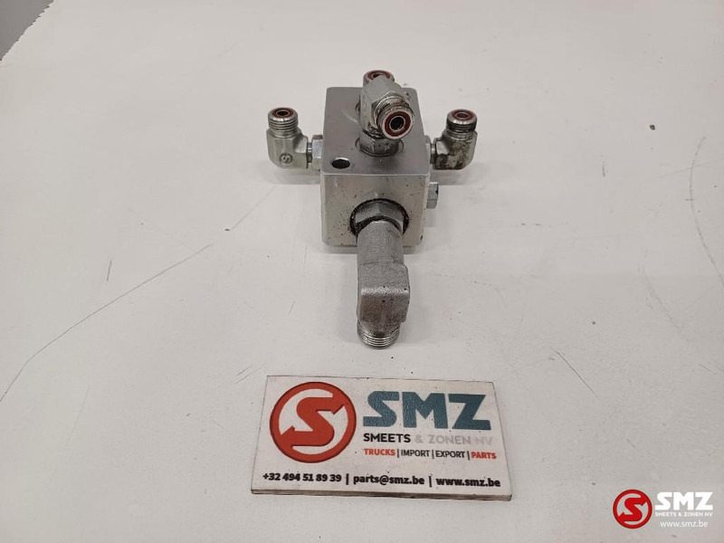 Caterpillar Hydraulic block Caterpillar - Hidráulica para Camión: foto 4 Caterpillar Hydraulic block Caterpillar - Hidráulica para Camión: foto 4