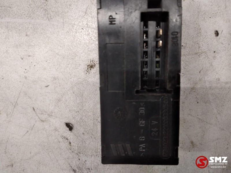 DAF Occ Bedieningspaneel standverwarming DAF - Calefacción/ Ventilación para Camión: foto 2 DAF Occ Bedieningspaneel standverwarming DAF - Calefacción/ Ventilación para Camión: foto 2