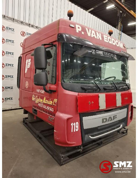 DAF Occ Cabine compleet DAF XF106 - Cabina e interior para Camión: foto 2 DAF Occ Cabine compleet DAF XF106 - Cabina e interior para Camión: foto 2