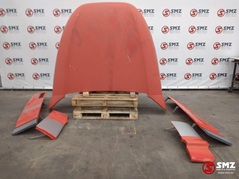 DAF Occ cabinespoilerset DAF XF 105 - Aerodinámica/ Spoiler para Camión: foto 1 DAF Occ cabinespoilerset DAF XF 105 - Aerodinámica/ Spoiler para Camión: foto 1