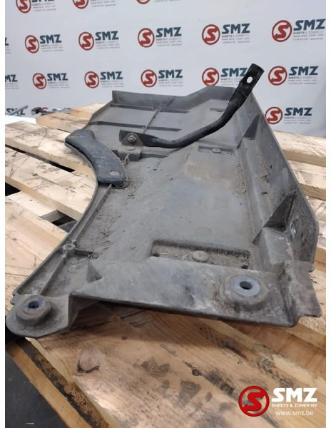 DAF Occ spatbordverlenger links DAF - Carrocería y exterior para Camión: foto 4 DAF Occ spatbordverlenger links DAF - Carrocería y exterior para Camión: foto 4