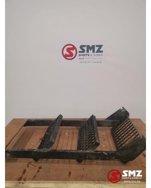 Diversen Occ Opstapbak - Peldaño para Camión: foto 1 Diversen Occ Opstapbak - Peldaño para Camión: foto 1