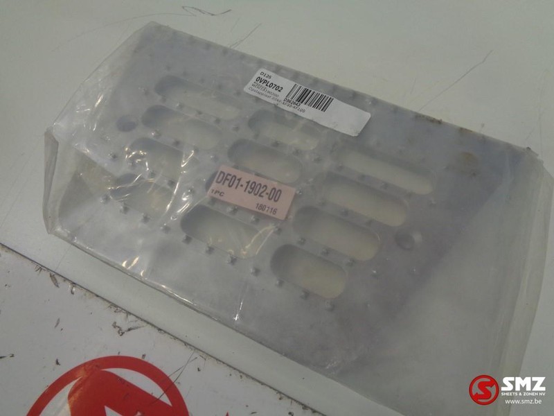 Diversen Opstapplaat 95xf- xf95- xf105 - Peldaño para Camión: foto 2 Diversen Opstapplaat 95xf- xf95- xf105 - Peldaño para Camión: foto 2