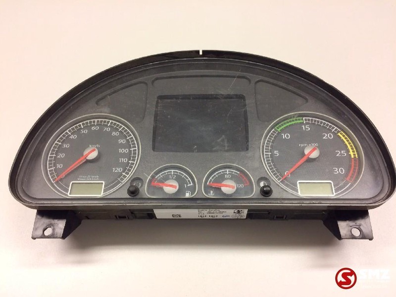 Iveco Occ instrumentenpaneel Iveco stralis - Salpicadero para Camión: foto 1 Iveco Occ instrumentenpaneel Iveco stralis - Salpicadero para Camión: foto 1