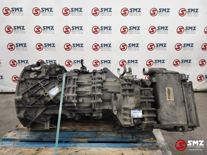 Iveco Occ versnellingsbak + intarder + PTO 12AS2331TD - Caja de cambios para Camión: foto 1 Iveco Occ versnellingsbak + intarder + PTO 12AS2331TD - Caja de cambios para Camión: foto 1