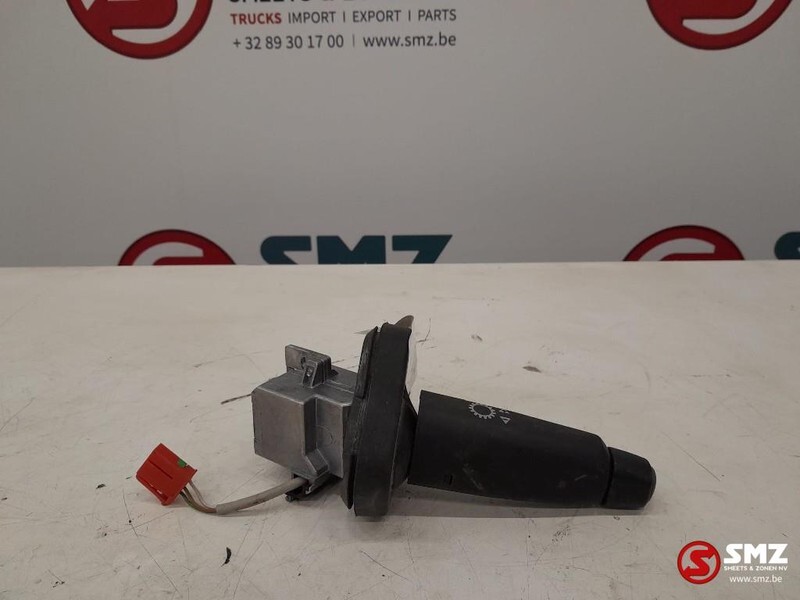 MAN Occ combischakelaar retarder MAN TGS 81255090159 - Cabina e interior para Camión: foto 1 MAN Occ combischakelaar retarder MAN TGS 81255090159 - Cabina e interior para Camión: foto 1