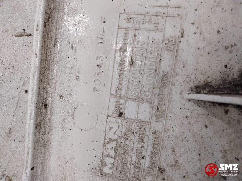 MAN Occ spatbord vooraan rechts MAN - Carrocería y exterior para Camión: foto 3 MAN Occ spatbord vooraan rechts MAN - Carrocería y exterior para Camión: foto 3