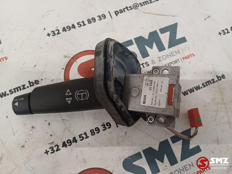 MAN Occ stuurkolomschakelaar retarder MAN - Sistema eléctrico para Camión: foto 1 MAN Occ stuurkolomschakelaar retarder MAN - Sistema eléctrico para Camión: foto 1