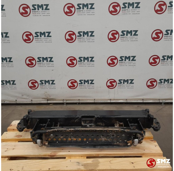 MAN Occ voorframe MAN - Parachoques para Camión: foto 2 MAN Occ voorframe MAN - Parachoques para Camión: foto 2