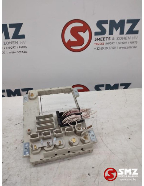 MAN Occ zekeringskast MAN TGX - Sistema eléctrico para Camión: foto 2 MAN Occ zekeringskast MAN TGX - Sistema eléctrico para Camión: foto 2