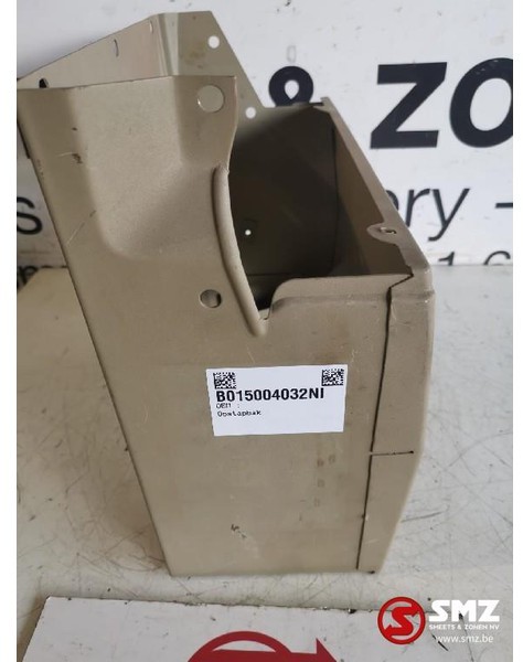 Mercedes-Benz Occ Opstapbak - Peldaño para Camión: foto 1 Mercedes-Benz Occ Opstapbak - Peldaño para Camión: foto 1