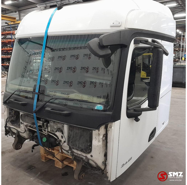 Mercedes-Benz Occ cabine RHD Mercedes - Cabina e interior para Camión: foto 1 Mercedes-Benz Occ cabine RHD Mercedes - Cabina e interior para Camión: foto 1