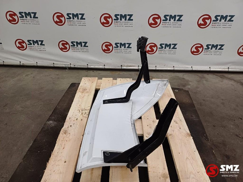 Mercedes-Benz Occ cabinespoiler links Mercedes - Aerodinámica/ Spoiler para Camión: foto 5 Mercedes-Benz Occ cabinespoiler links Mercedes - Aerodinámica/ Spoiler para Camión: foto 5