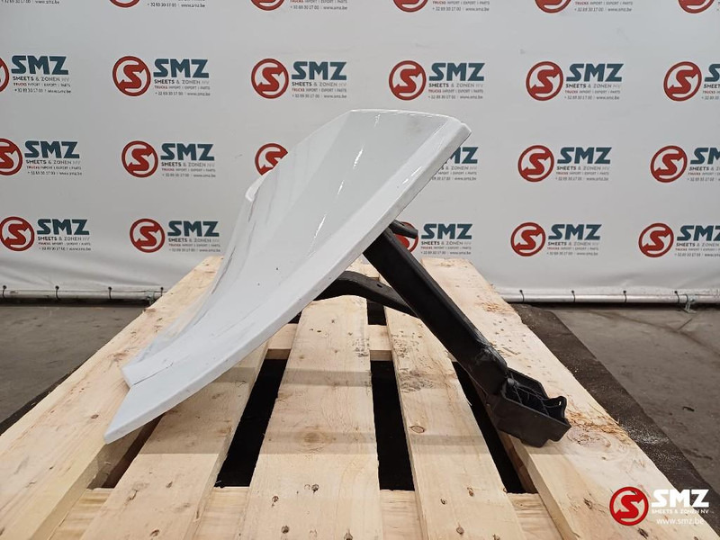 Mercedes-Benz Occ cabinespoiler links Mercedes - Aerodinámica/ Spoiler para Camión: foto 3 Mercedes-Benz Occ cabinespoiler links Mercedes - Aerodinámica/ Spoiler para Camión: foto 3