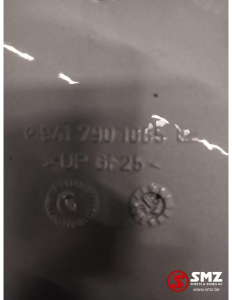 Mercedes-Benz Occ cabinespoilerset Mercedes - Aerodinámica/ Spoiler para Camión: foto 3 Mercedes-Benz Occ cabinespoilerset Mercedes - Aerodinámica/ Spoiler para Camión: foto 3