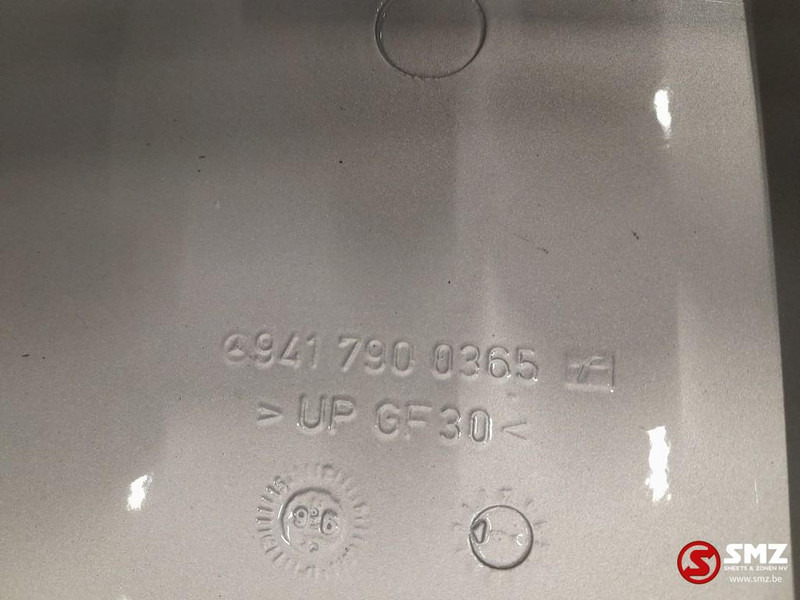 Mercedes-Benz Occ cabinespoilerset Mercedes - Aerodinámica/ Spoiler para Camión: foto 4 Mercedes-Benz Occ cabinespoilerset Mercedes - Aerodinámica/ Spoiler para Camión: foto 4