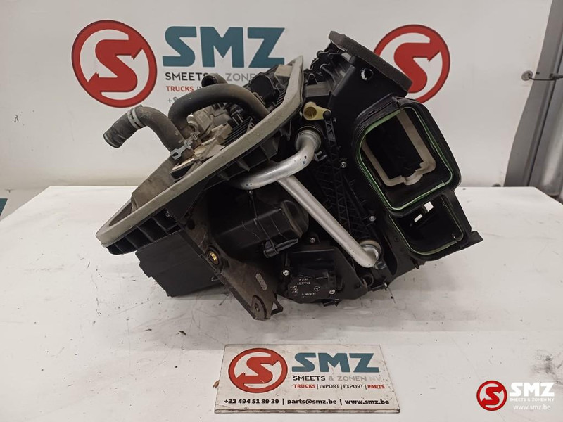 Mercedes-Benz Occ kachelhuis Mercedes - Calefacción/ Ventilación para Camión: foto 4 Mercedes-Benz Occ kachelhuis Mercedes - Calefacción/ Ventilación para Camión: foto 4