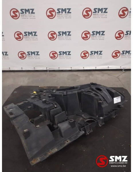 Mercedes-Benz Occ koplampdrager rechts Mercedes - Faro delantero para Camión: foto 2 Mercedes-Benz Occ koplampdrager rechts Mercedes - Faro delantero para Camión: foto 2