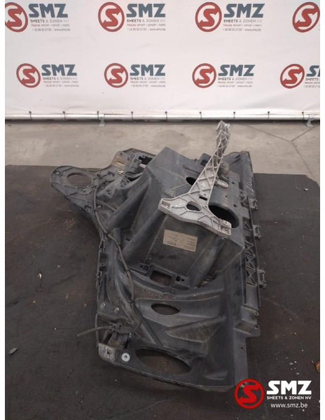 Mercedes-Benz Occ koplampdrager rechts Mercedes - Faro delantero para Camión: foto 3 Mercedes-Benz Occ koplampdrager rechts Mercedes - Faro delantero para Camión: foto 3