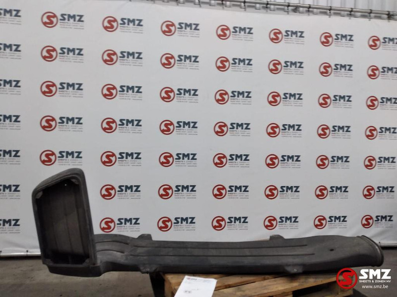 Mercedes-Benz Occ luchtinlaat cabine Actros MP2/3 - Sistema de admisión de aire para Camión: foto 2 Mercedes-Benz Occ luchtinlaat cabine Actros MP2/3 - Sistema de admisión de aire para Camión: foto 2