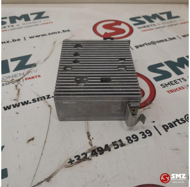 Mercedes-Benz Occ omvormer 24-12V 18A Mercedes - Sistema eléctrico para Camión: foto 2 Mercedes-Benz Occ omvormer 24-12V 18A Mercedes - Sistema eléctrico para Camión: foto 2